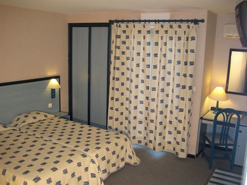 Hotel Restaurant Atrachjata Adonis 3*